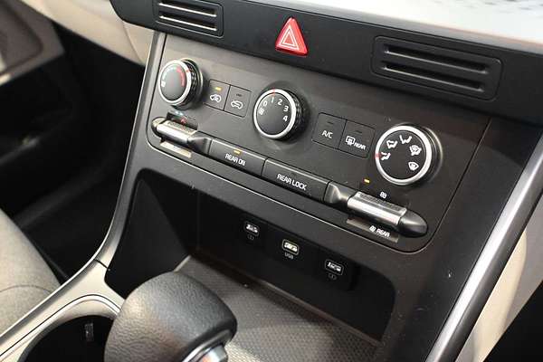 2022 Kia Carnival S KA4