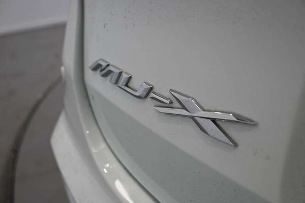 2023 Isuzu MU-X LS-T