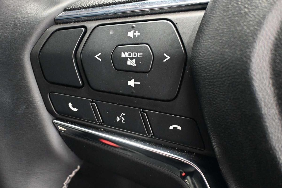 2023 Isuzu MU-X LS-T