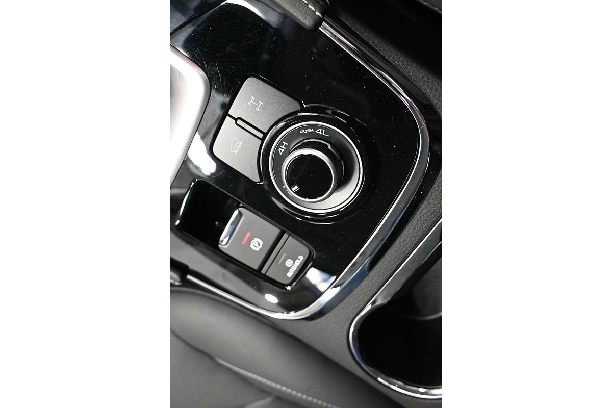 2023 Isuzu MU-X LS-T
