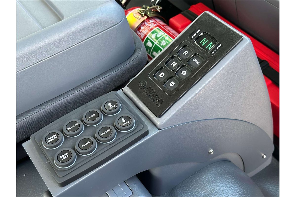 2025 Isuzu FYJ 300-350 AUTO SWB Concrete Agitator NO ADBLUE OR DPD  SWB