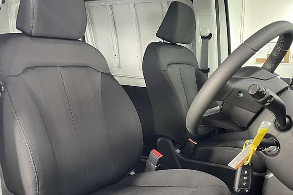 2025 Hyundai Staria Load 2S 2.2D Twin Swing US4.V3 MY25