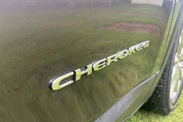 2015 Jeep Cherokee Limited (4x4) KL MY16