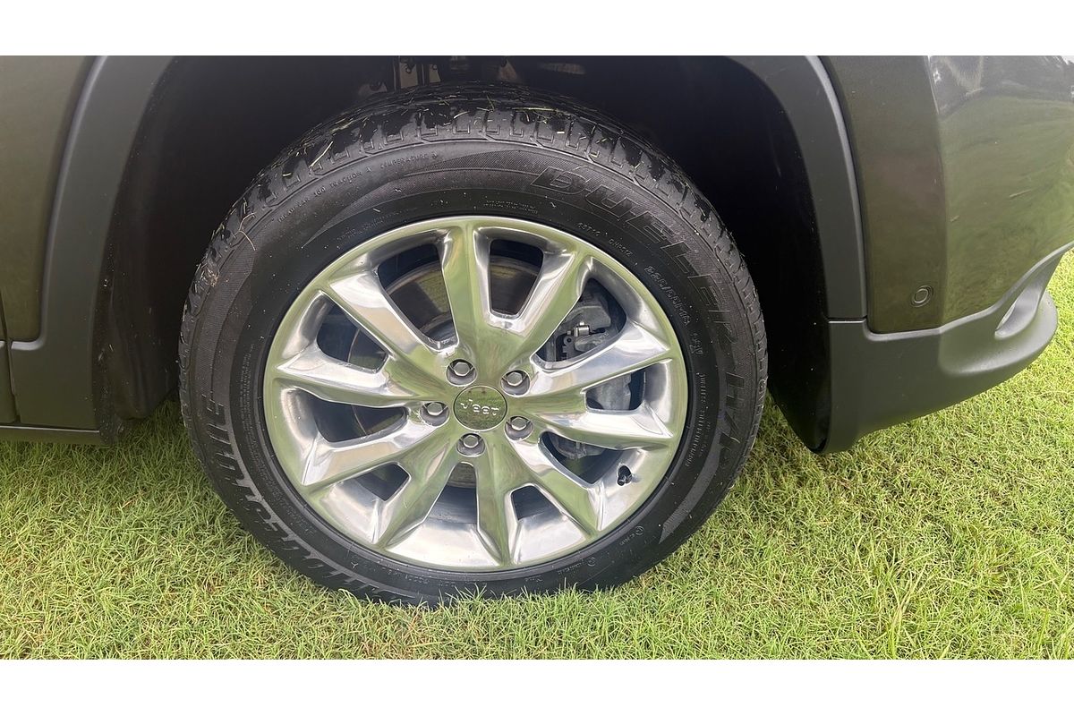2015 Jeep Cherokee Limited (4x4) KL MY16