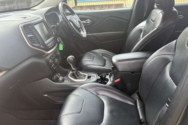 2015 Jeep Cherokee Limited (4x4) KL MY16