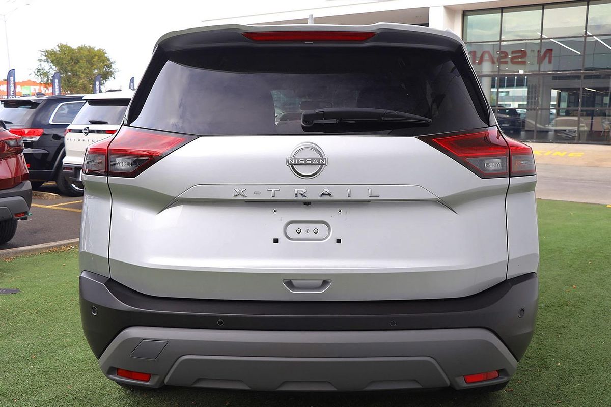 2024 Nissan X-TRAIL ST-L T33