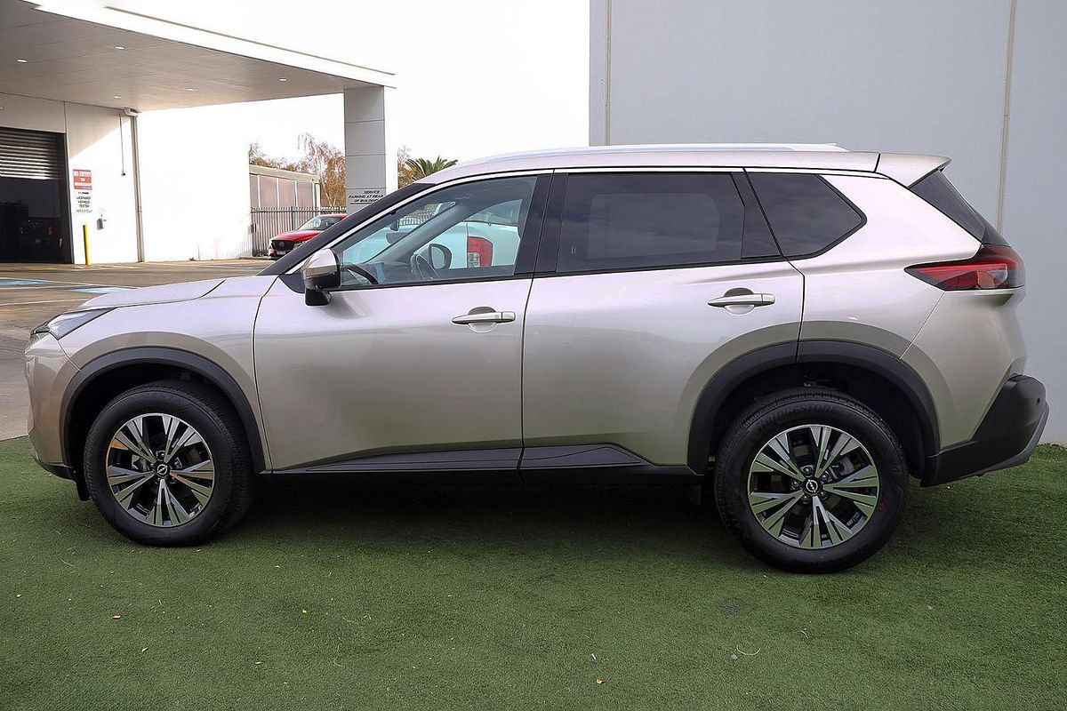 2024 Nissan X-TRAIL ST-L T33
