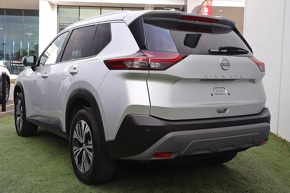 2024 Nissan X-TRAIL ST-L T33