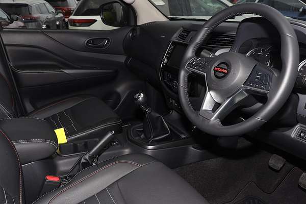 2024 Nissan Navara PRO-4X D23 4X4