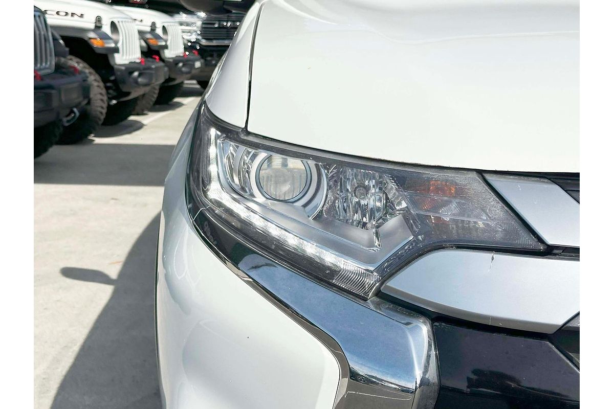 2020 Mitsubishi Outlander ES ZL