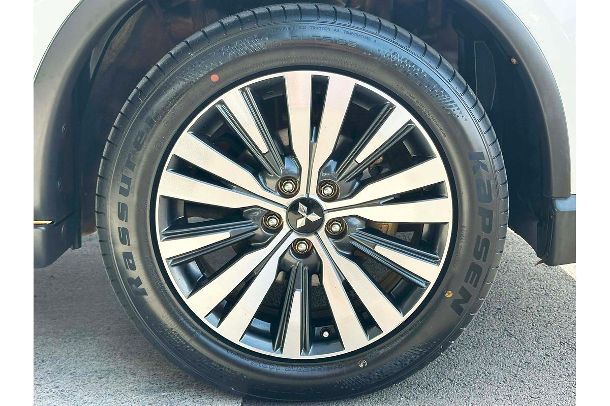 2020 Mitsubishi Outlander ES ZL