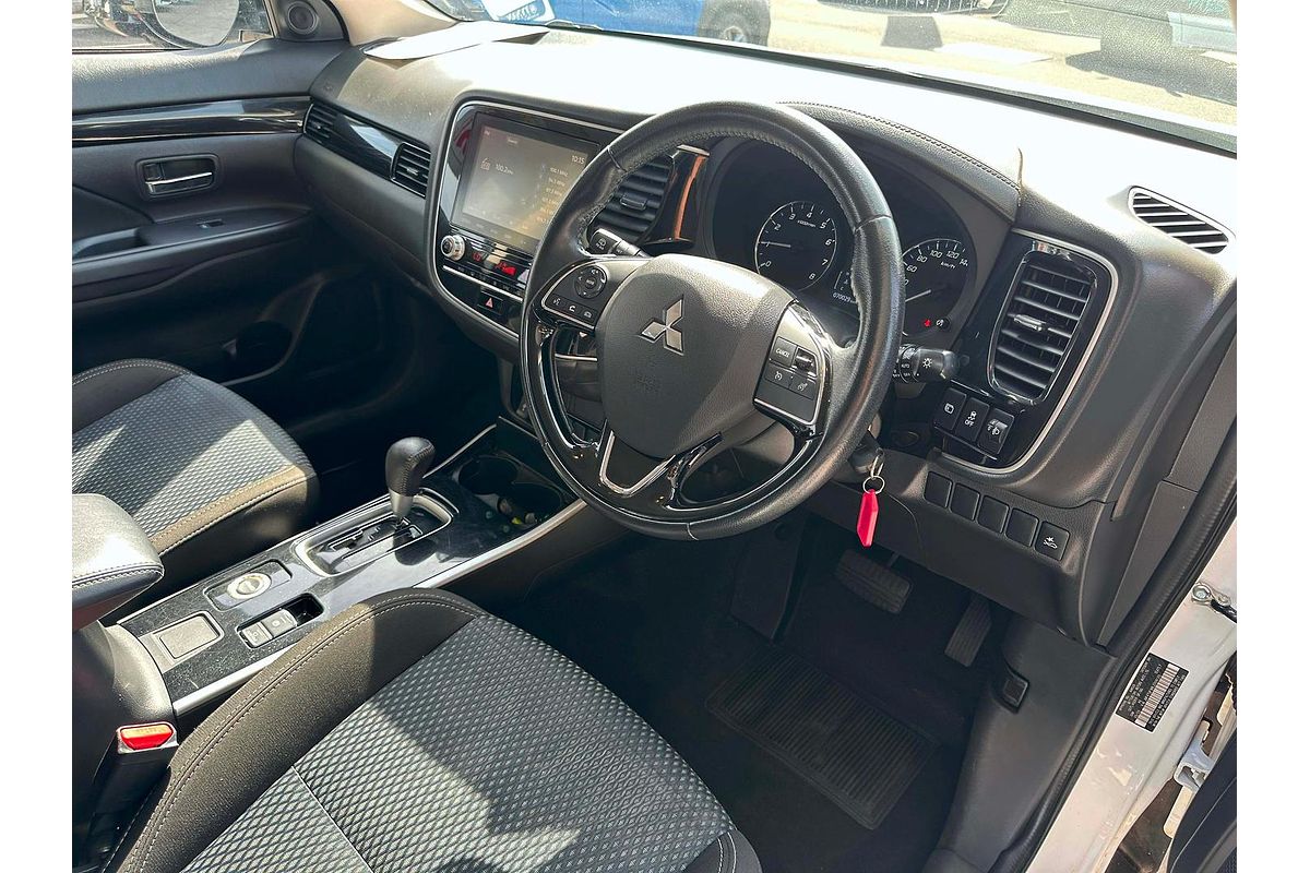 2020 Mitsubishi Outlander ES ZL