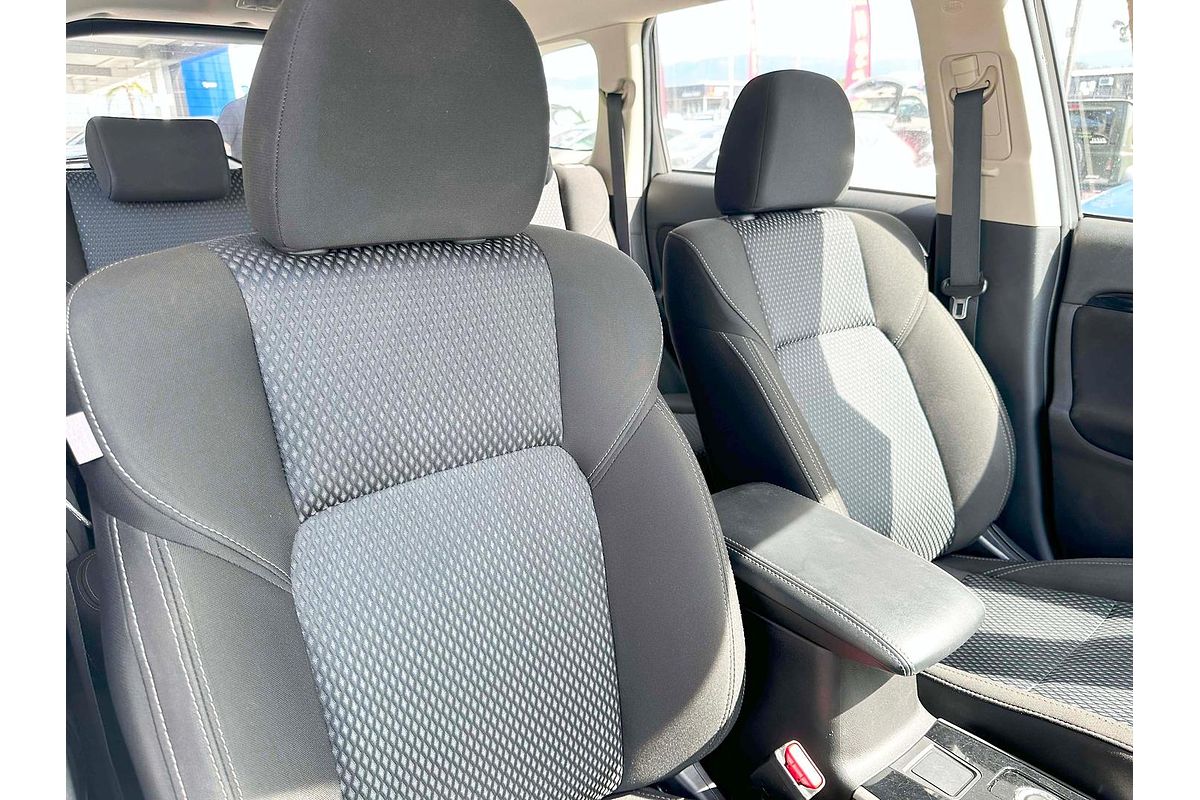 2020 Mitsubishi Outlander ES ZL