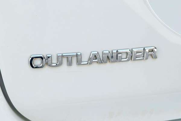 2020 Mitsubishi Outlander ES ZL