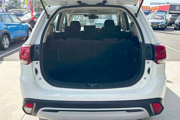 2020 Mitsubishi Outlander ES ZL