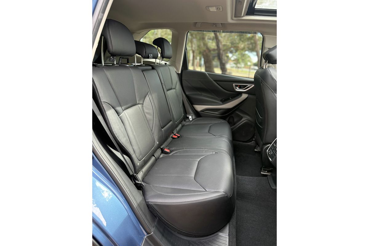 2023 Subaru Forester 2.5i-S S5