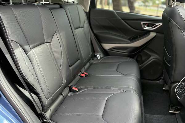 2023 Subaru Forester 2.5i-S S5