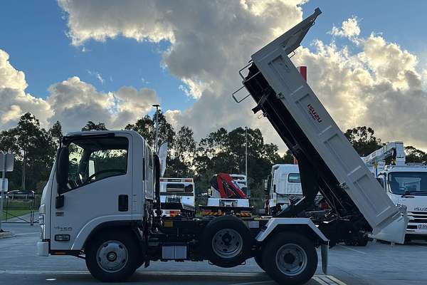 2025 Isuzu NMR 60/45-150 AMT Tri-Tipper NO ADBLUE  SWB