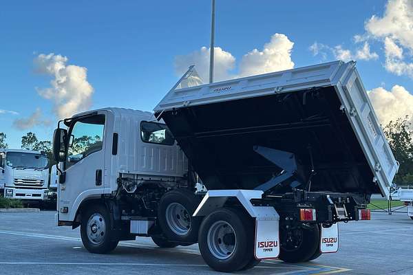 2025 Isuzu NMR 60/45-150 AMT Tri-Tipper NO ADBLUE  SWB