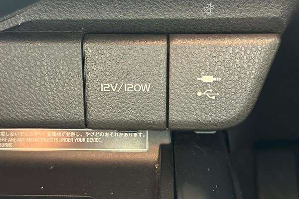2021 Toyota Camry SL ASV70R