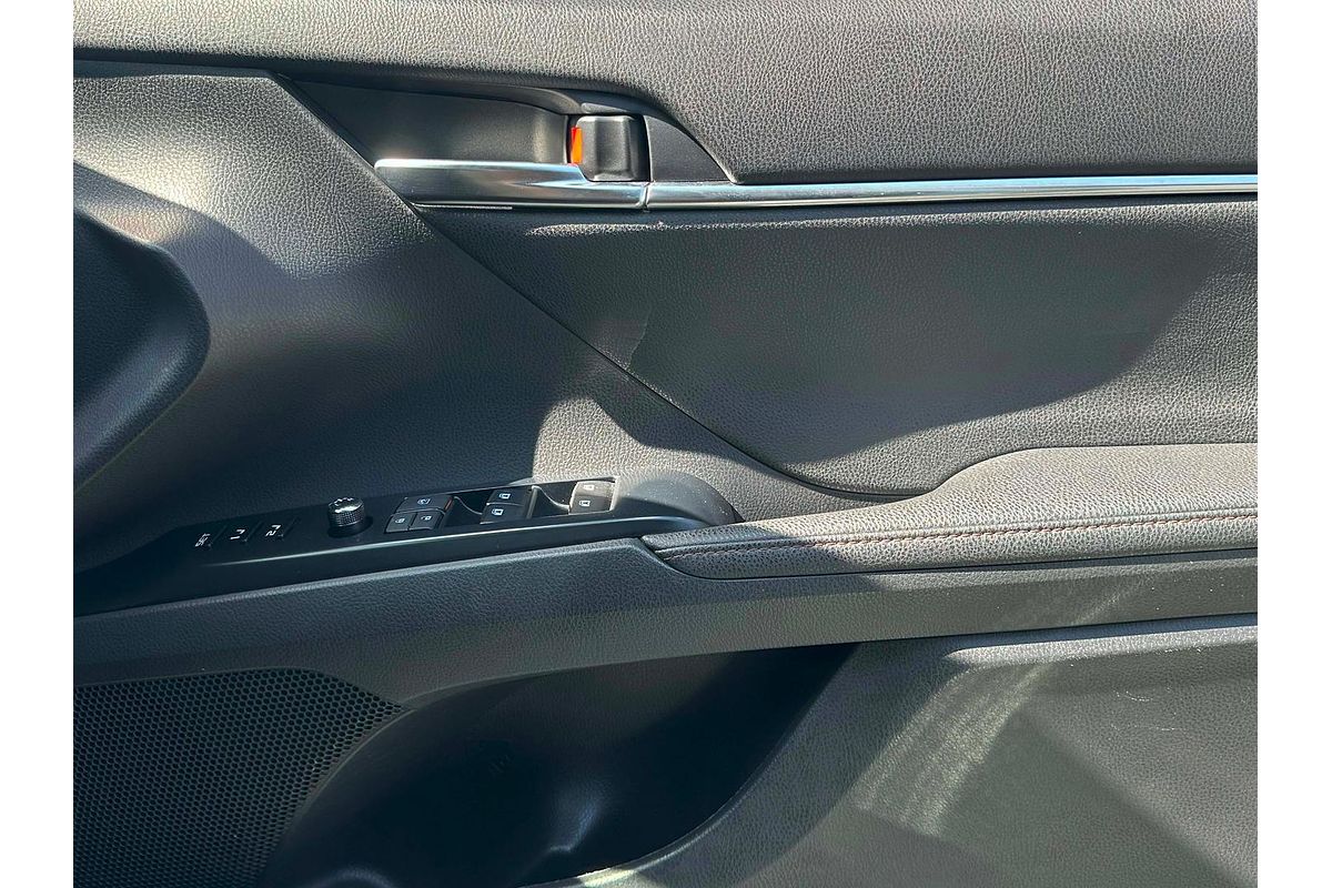 2021 Toyota Camry SL ASV70R