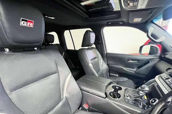 2022 Toyota Landcruiser GR Sport FJA300R