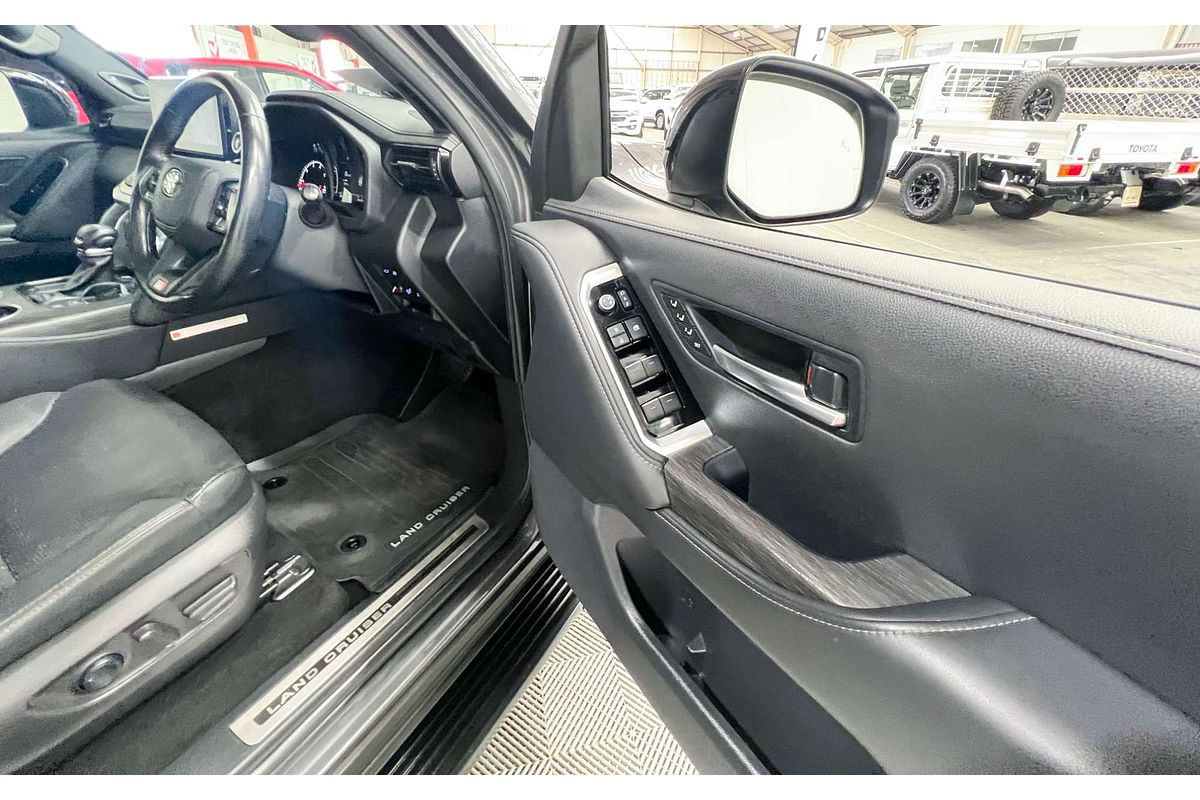 2022 Toyota Landcruiser GR Sport FJA300R