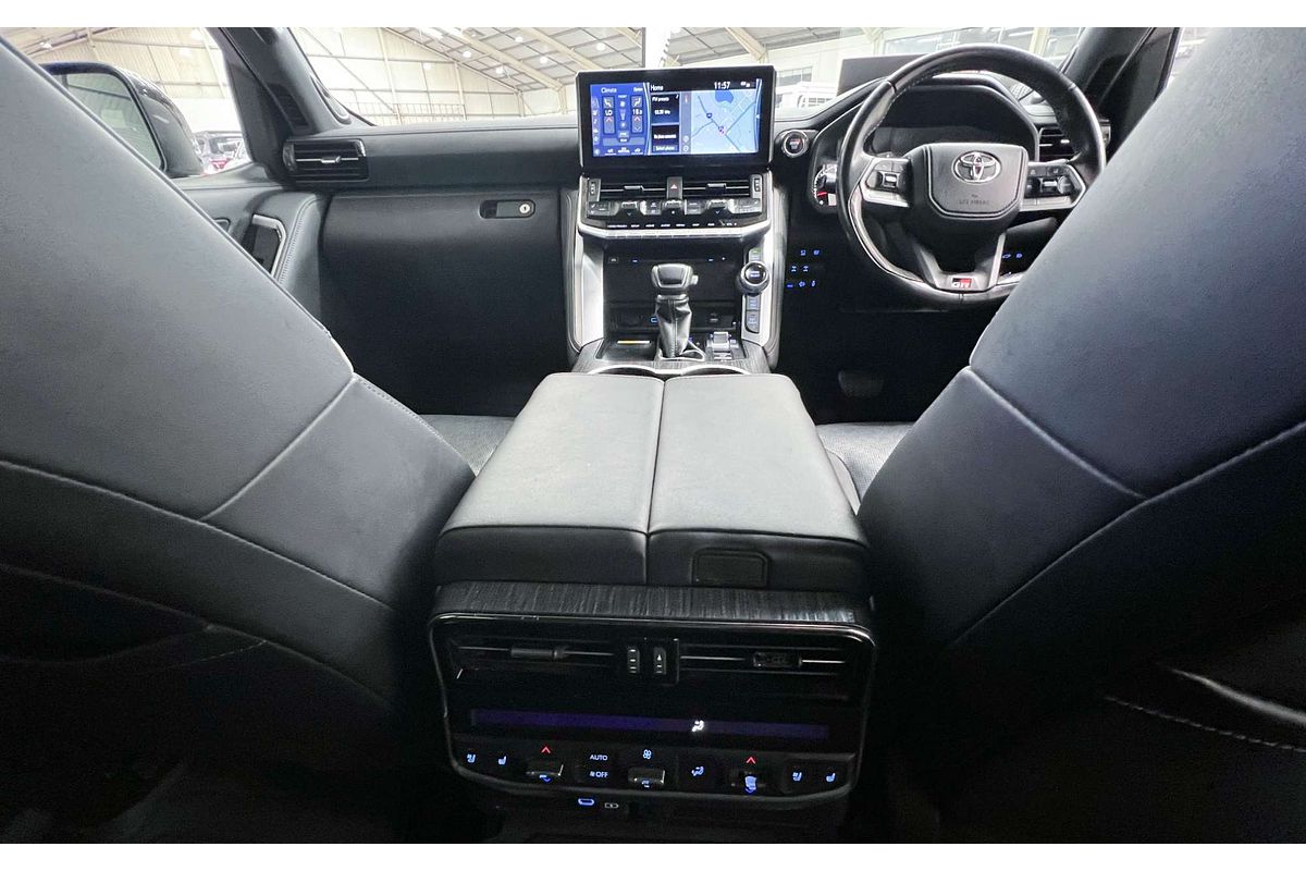 2022 Toyota Landcruiser GR Sport FJA300R