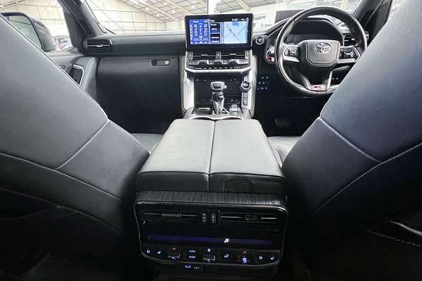 2022 Toyota Landcruiser GR Sport FJA300R