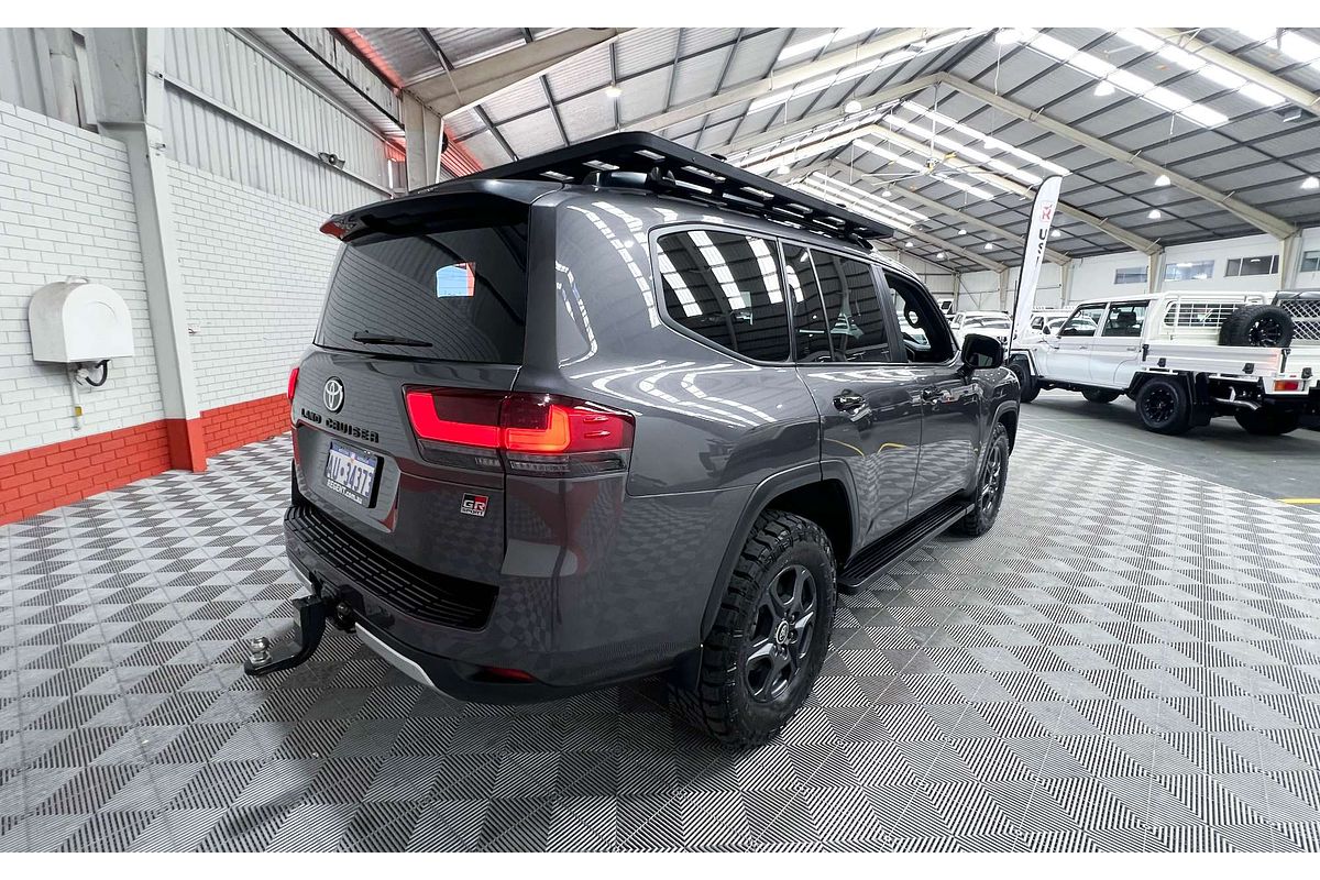 2022 Toyota Landcruiser GR Sport FJA300R