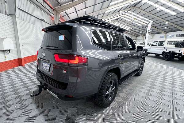 2022 Toyota Landcruiser GR Sport FJA300R