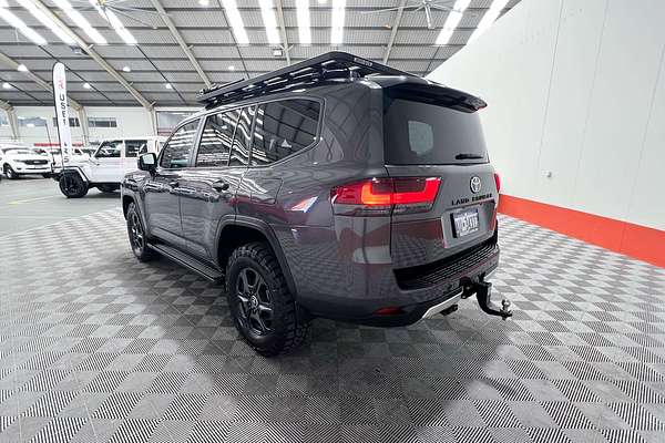 2022 Toyota Landcruiser GR Sport FJA300R