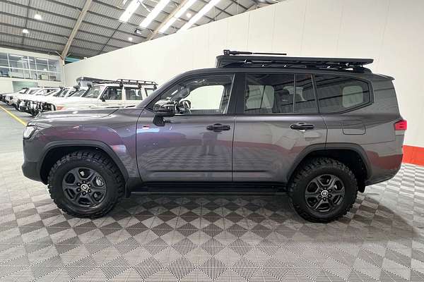 2022 Toyota Landcruiser GR Sport FJA300R