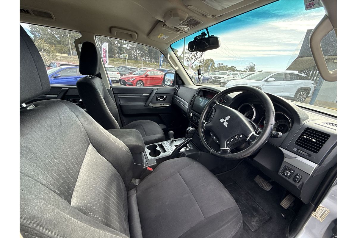 2014 Mitsubishi Pajero GLX-R NW