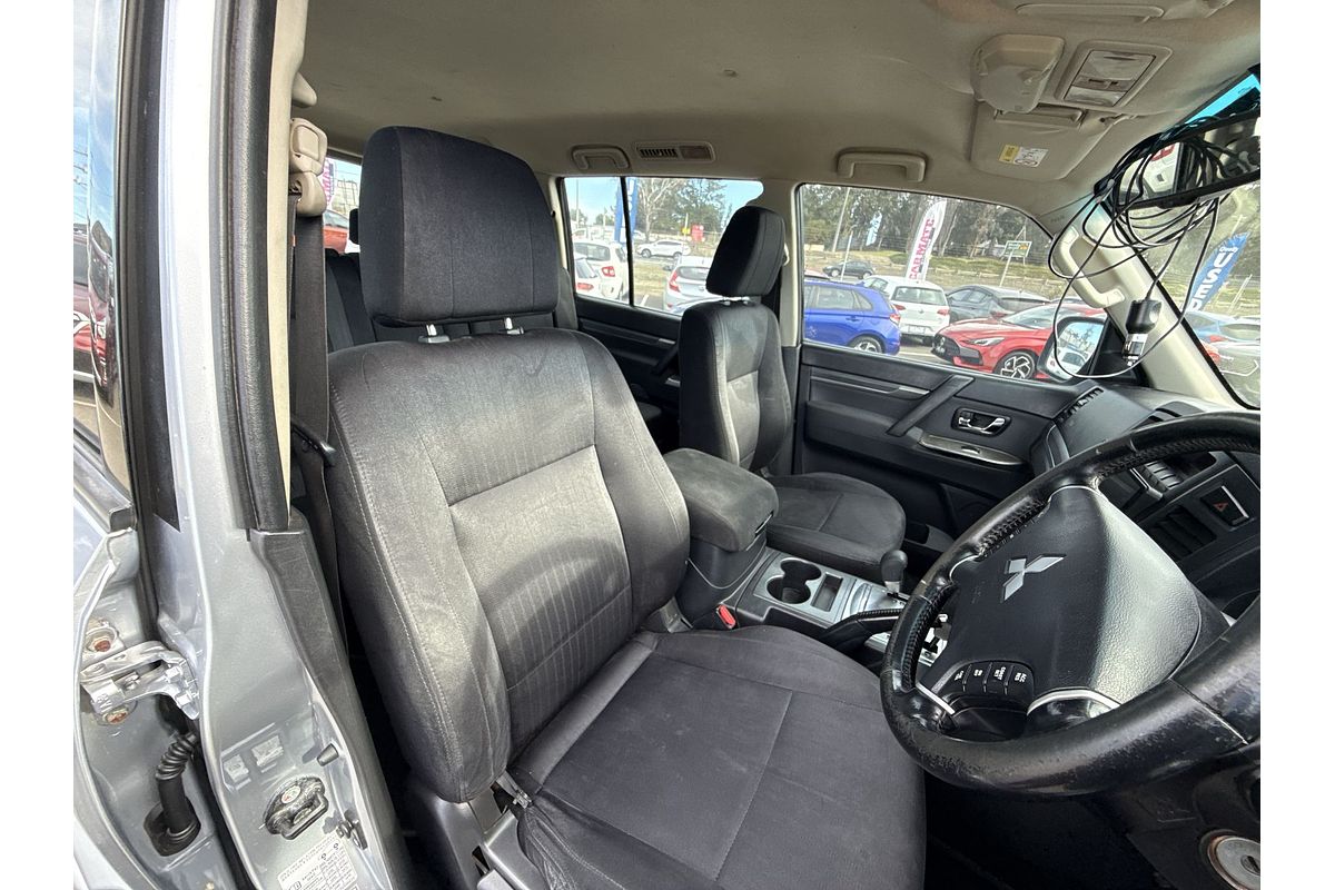 2014 Mitsubishi Pajero GLX-R NW