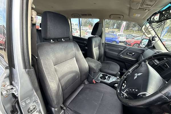 2014 Mitsubishi Pajero GLX-R NW