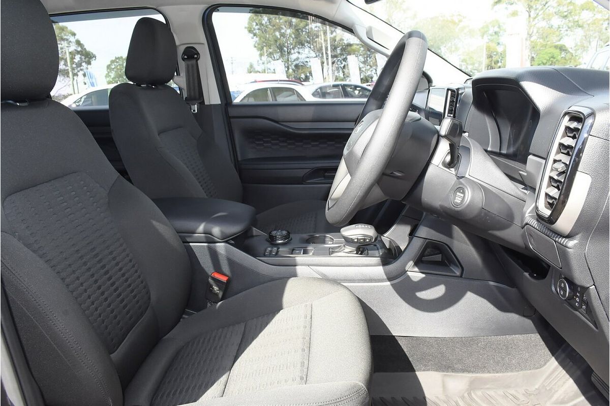 2024 Ford Everest Ambiente 2.0L