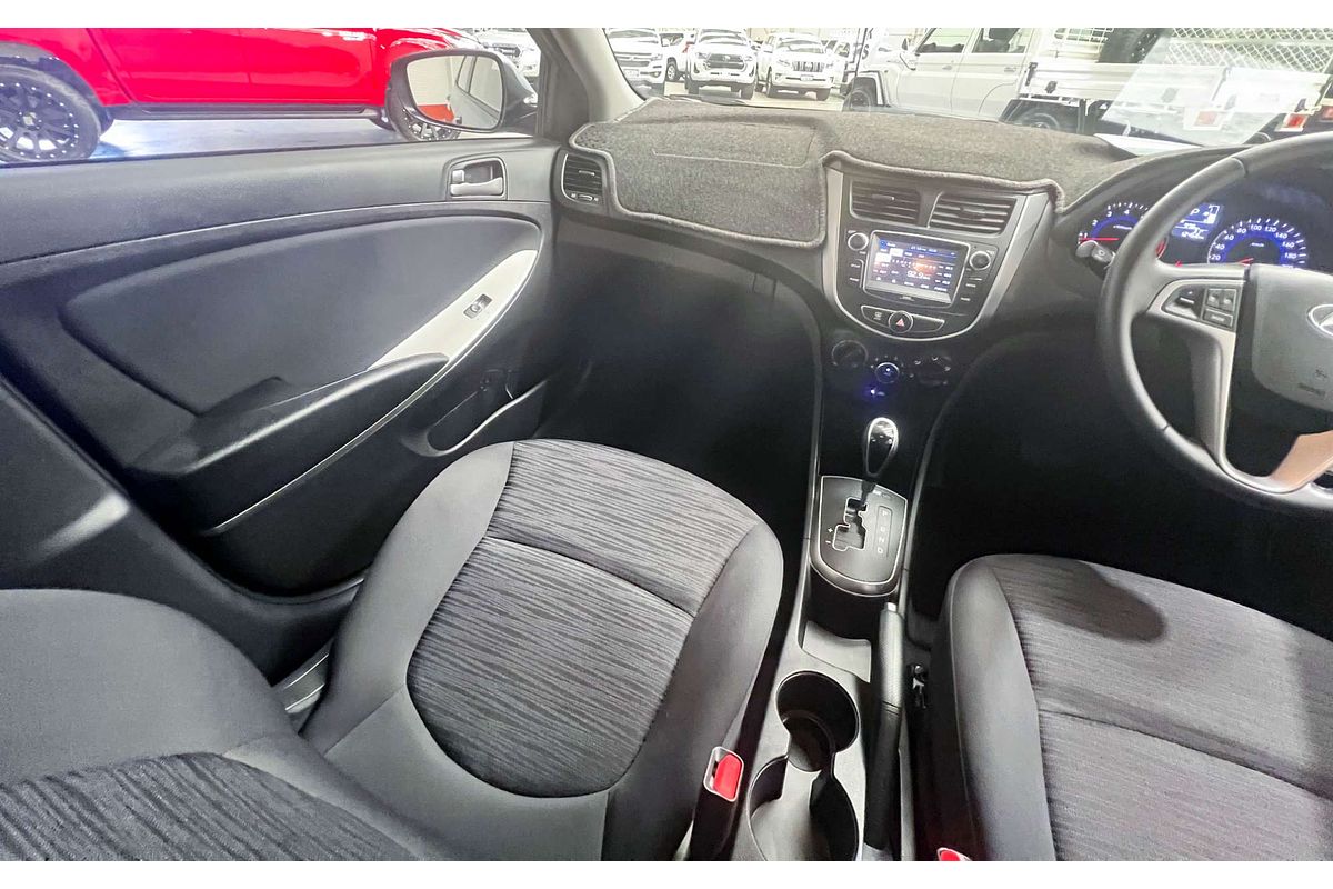 2017 Hyundai Accent Sport RB6