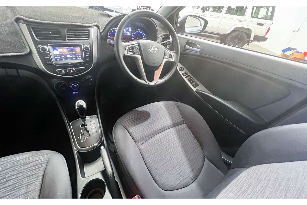 2017 Hyundai Accent Sport RB6