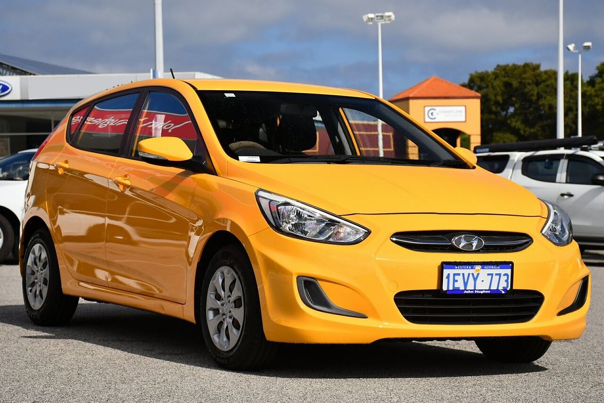 2015 Hyundai Accent Active RB3