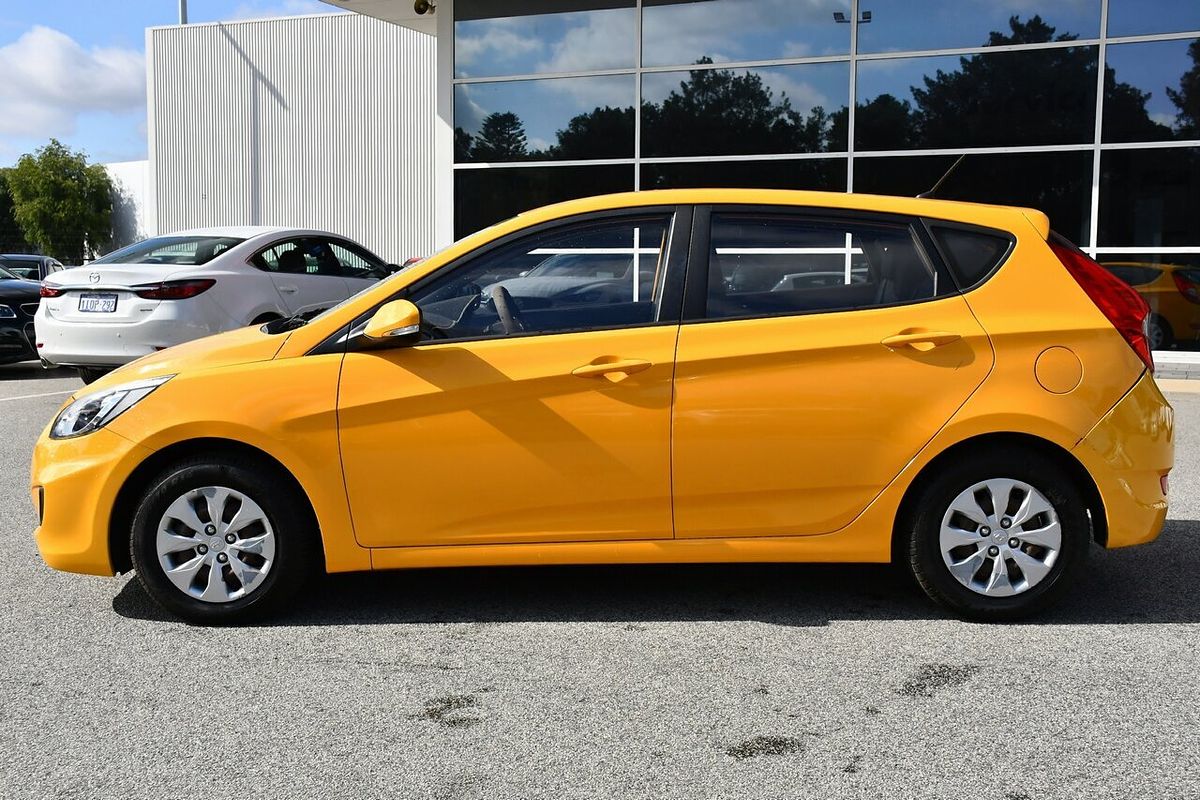 2015 Hyundai Accent Active RB3