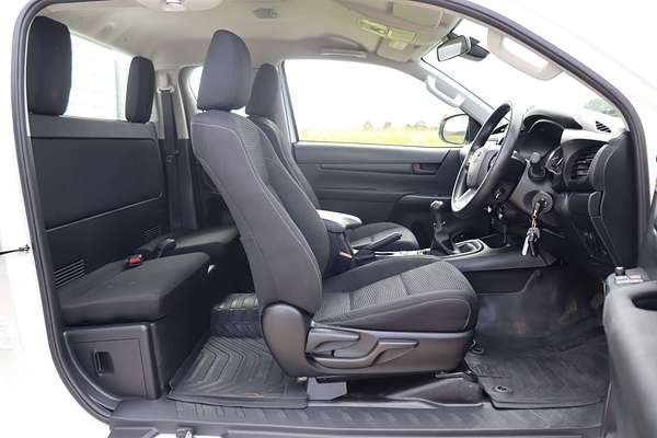 2023 Toyota Hilux SR GUN126R 4X4