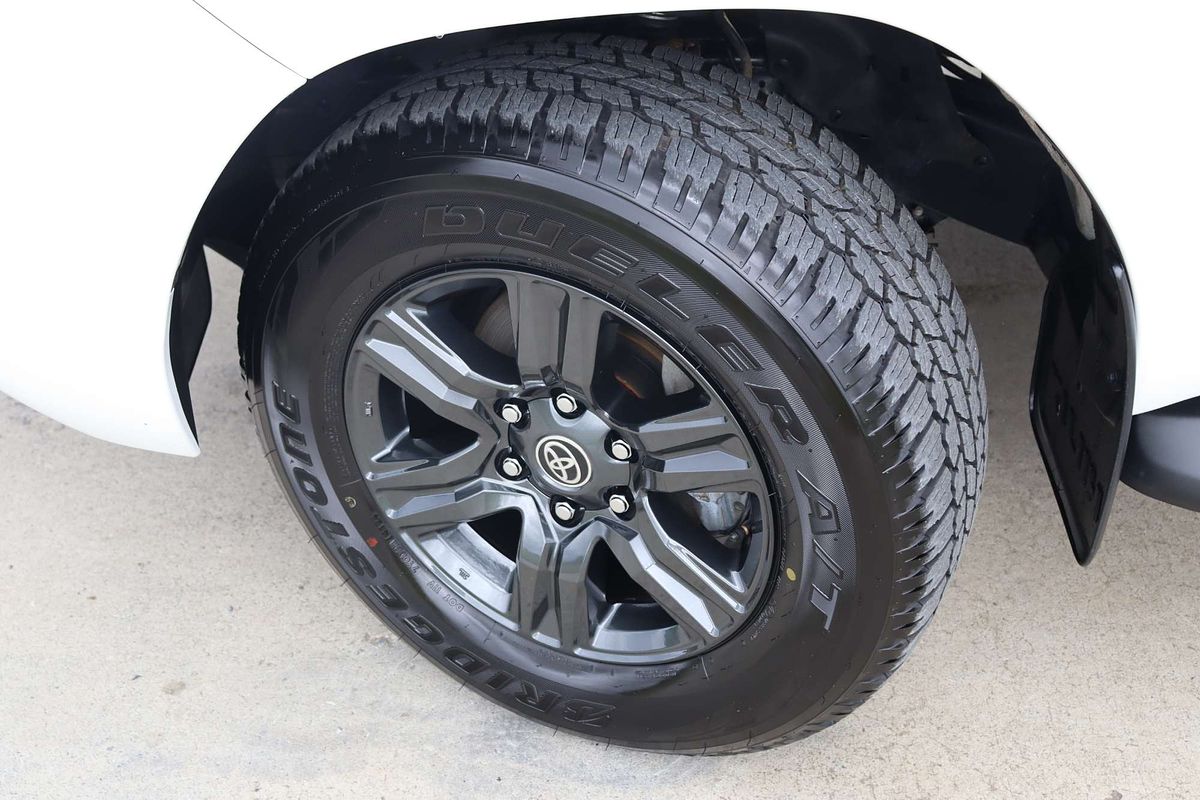 2023 Toyota Hilux SR GUN126R 4X4