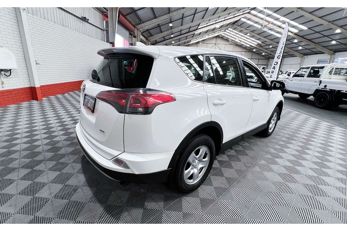 2018 Toyota RAV4 GX ASA44R