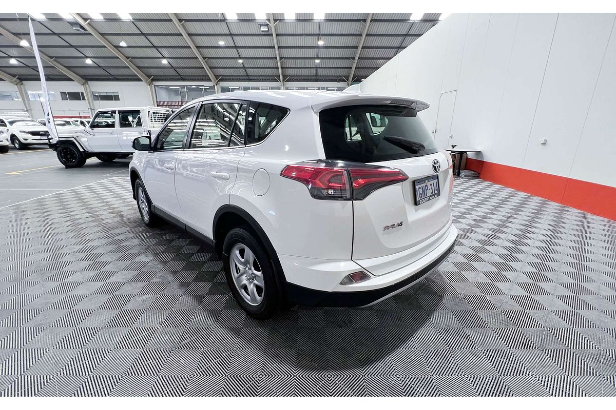 2018 Toyota RAV4 GX ASA44R