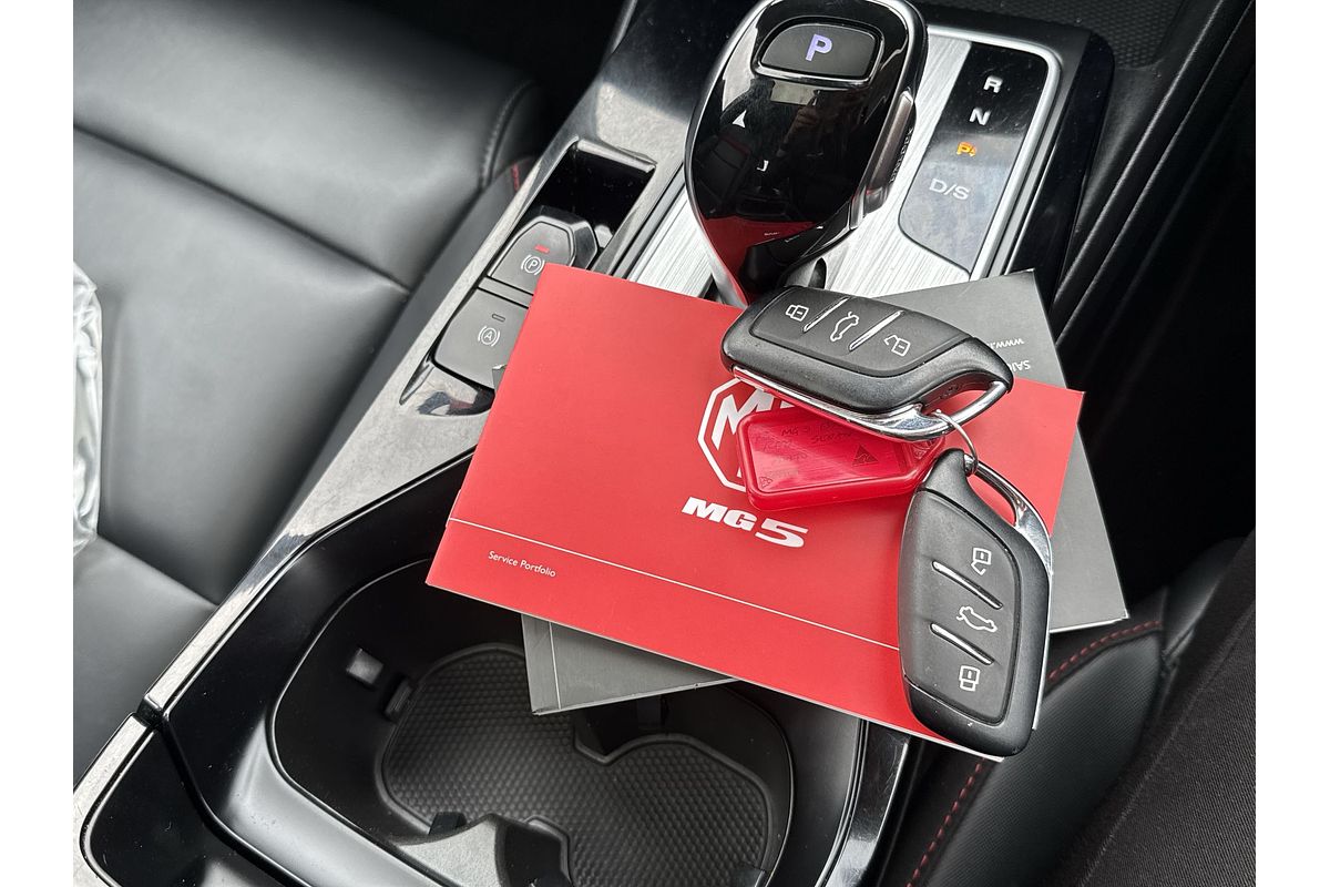 2023 MG MG5 Essence