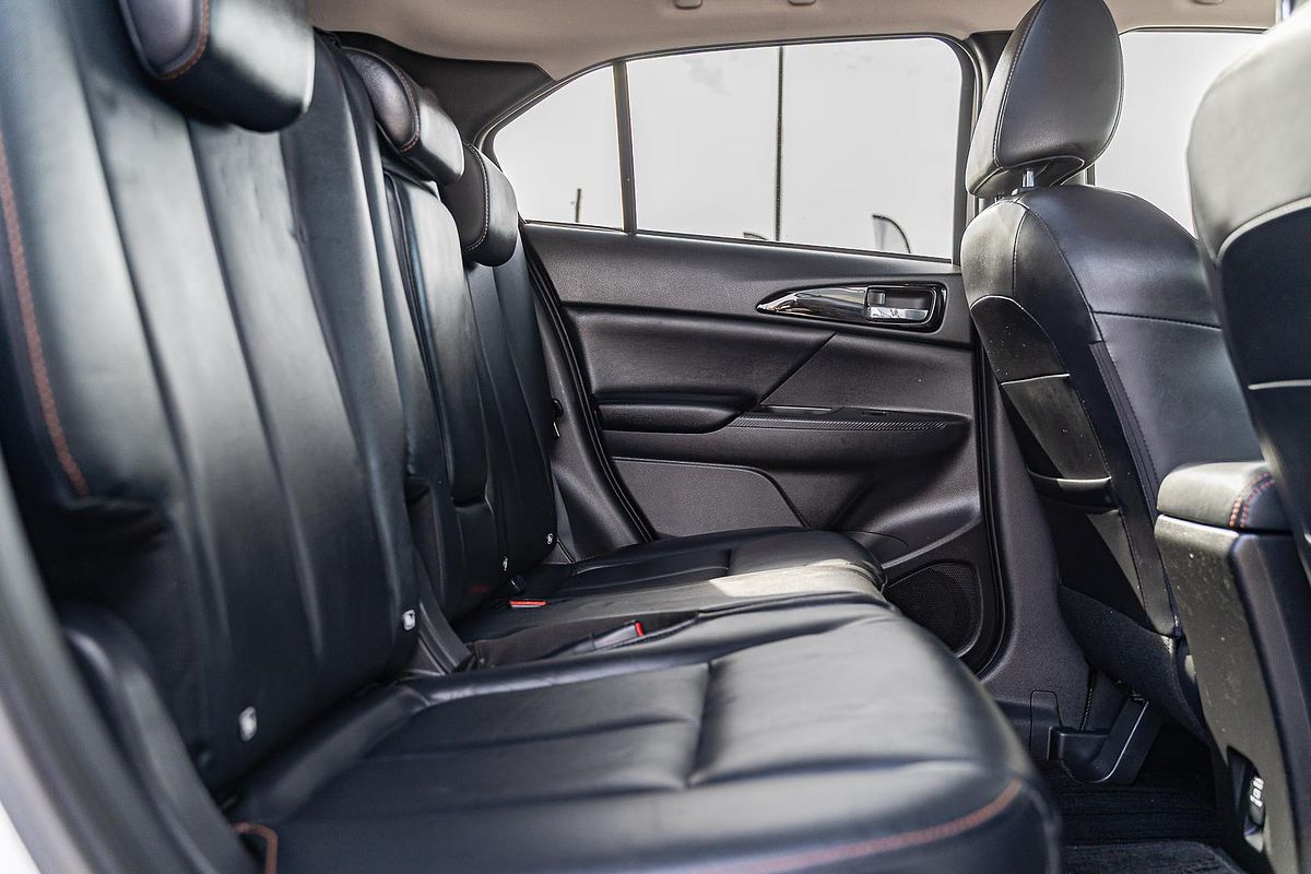 2018 Mitsubishi Eclipse Cross Exceed YA