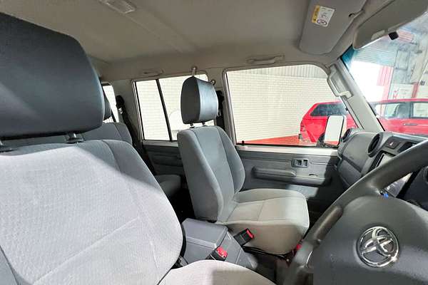 2019 Toyota Landcruiser GXL VDJ76R