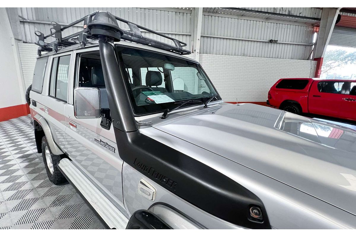 2019 Toyota Landcruiser GXL VDJ76R