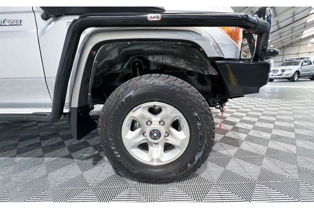 2019 Toyota Landcruiser GXL VDJ76R